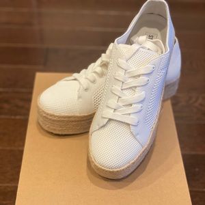 Steven Madden History White